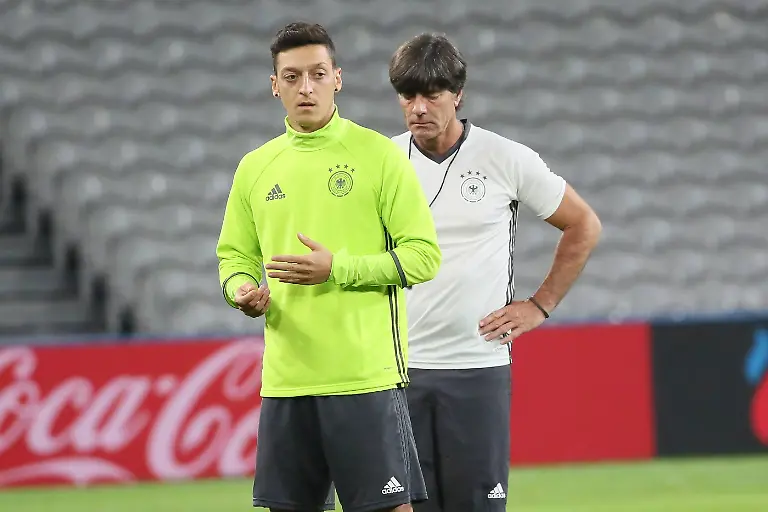 a61ec81f3792ca32a5009a73354e9ea6