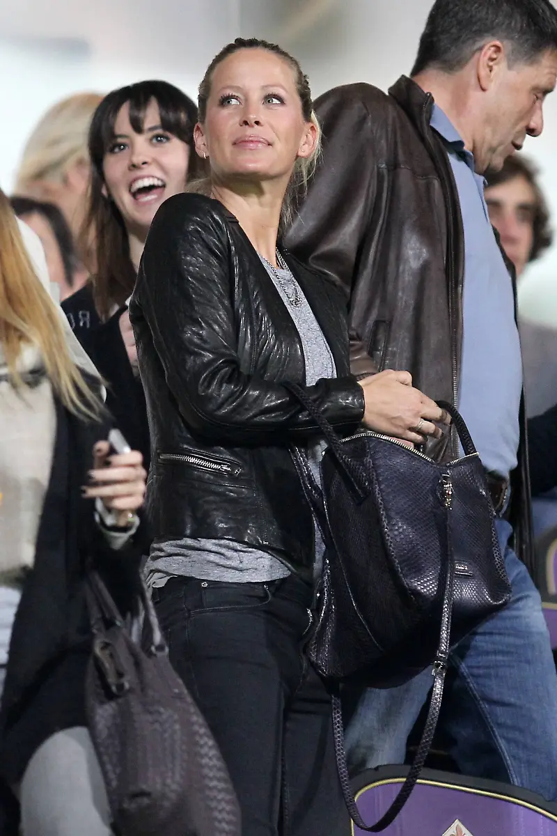 836f232369e0f57fdb661183f53cd449