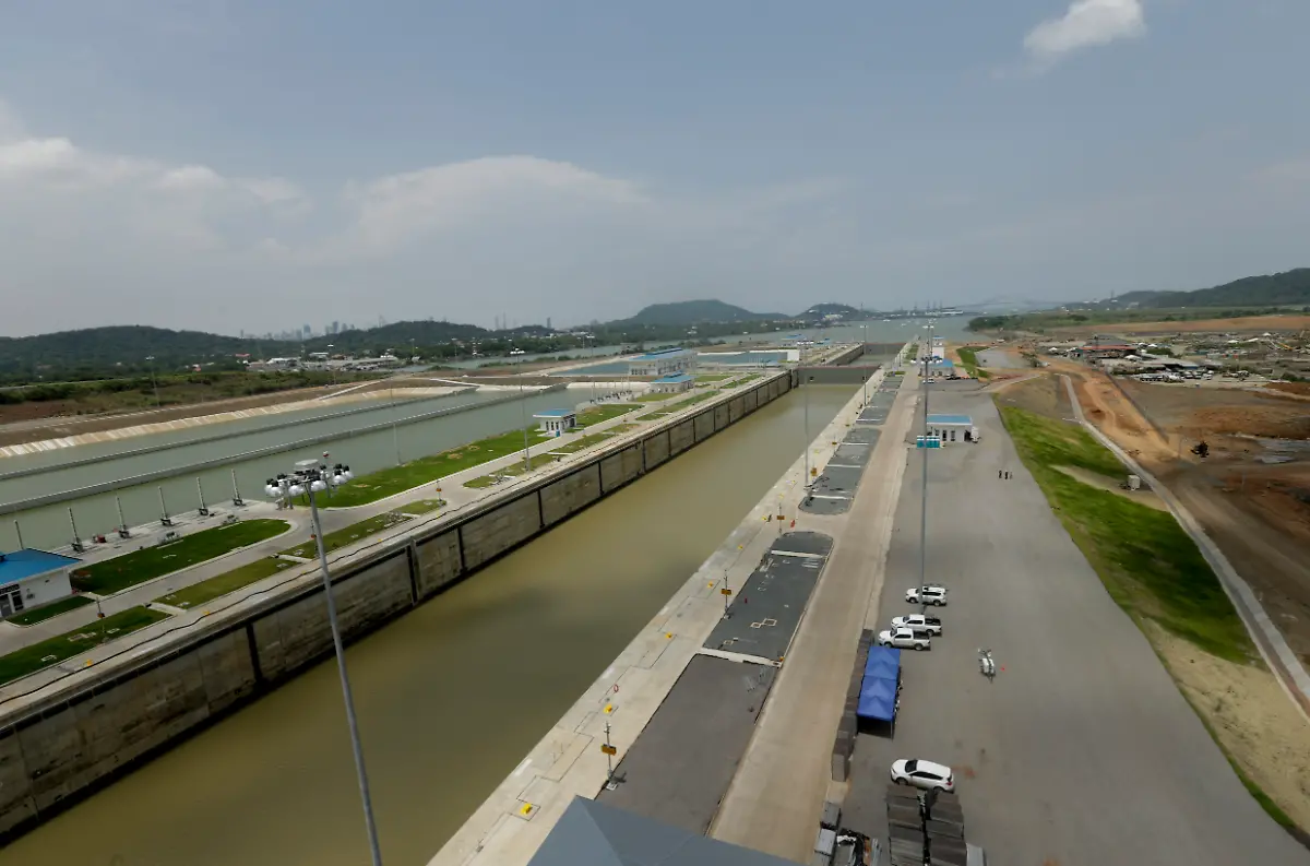 4dc5ce8775da4e20ad18e19fef4df82c