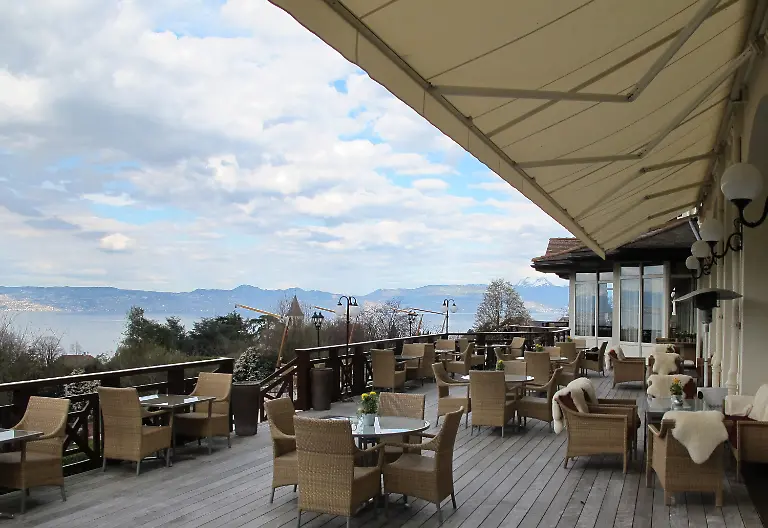 2551a39204e7a0c8efa32f994e655995