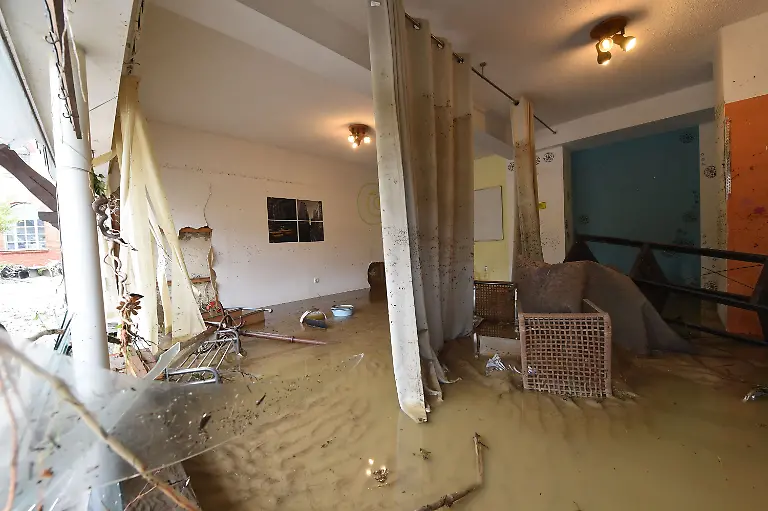 4cc047eb16b65f377eebb4f79c41c141