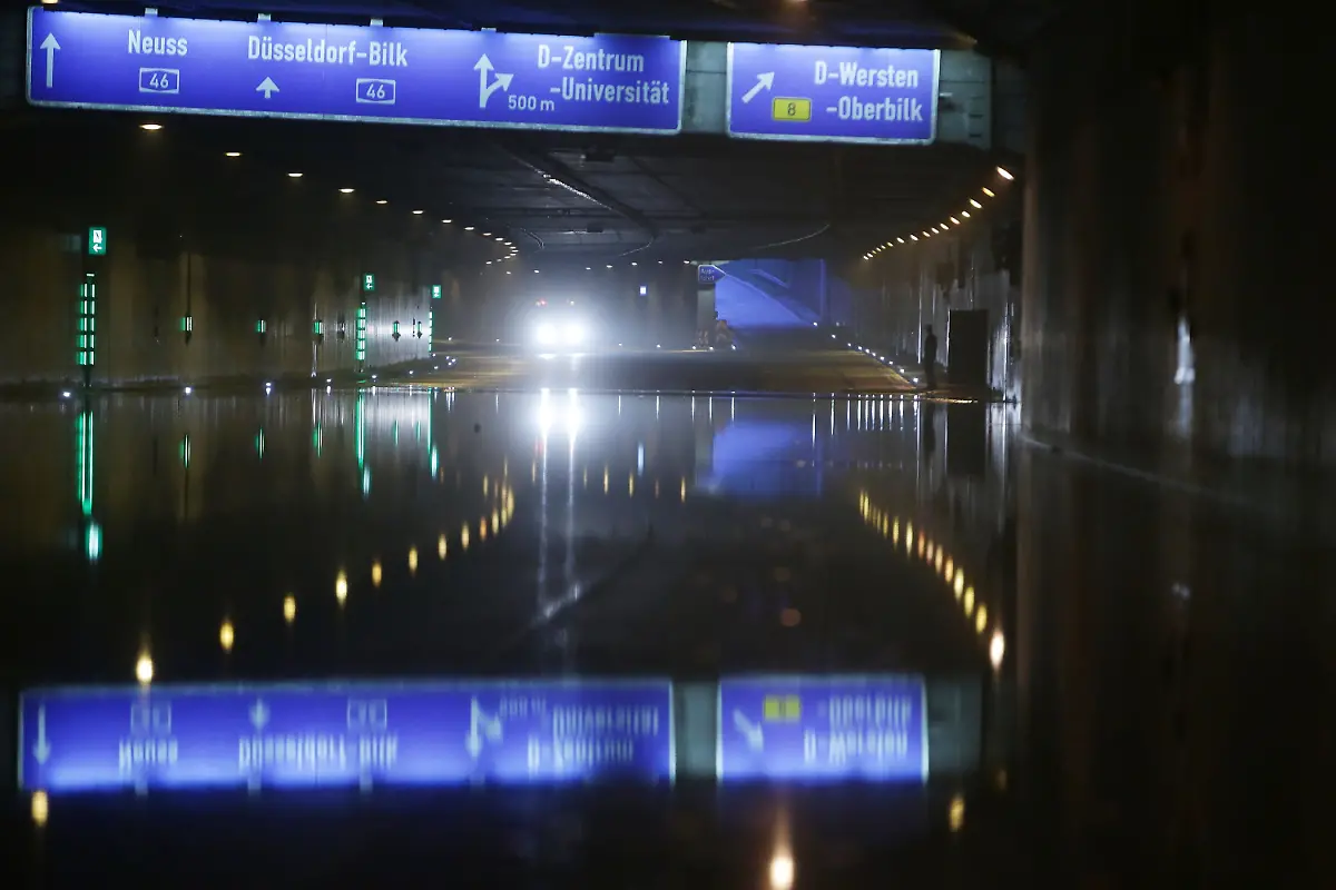 4d9059458174506c7e9aa203ebeeb02e