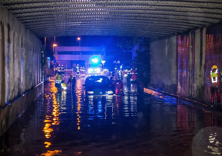 5bbc87f859c244f58aaccbe0ef3357d7