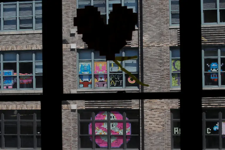 1945aaf8f06e5363d1d11707d8ddc042