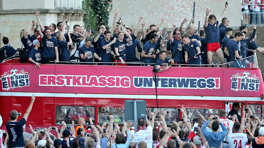 24a45f806fae2092bdbe55a6f54f21e1