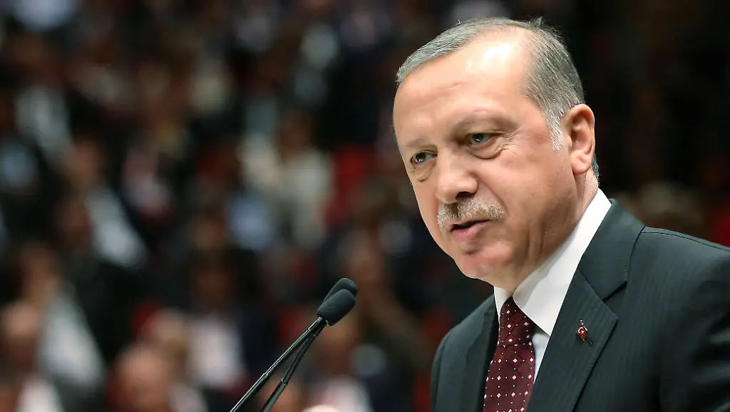 9acec6a52c2808bda366d8963fa465b6