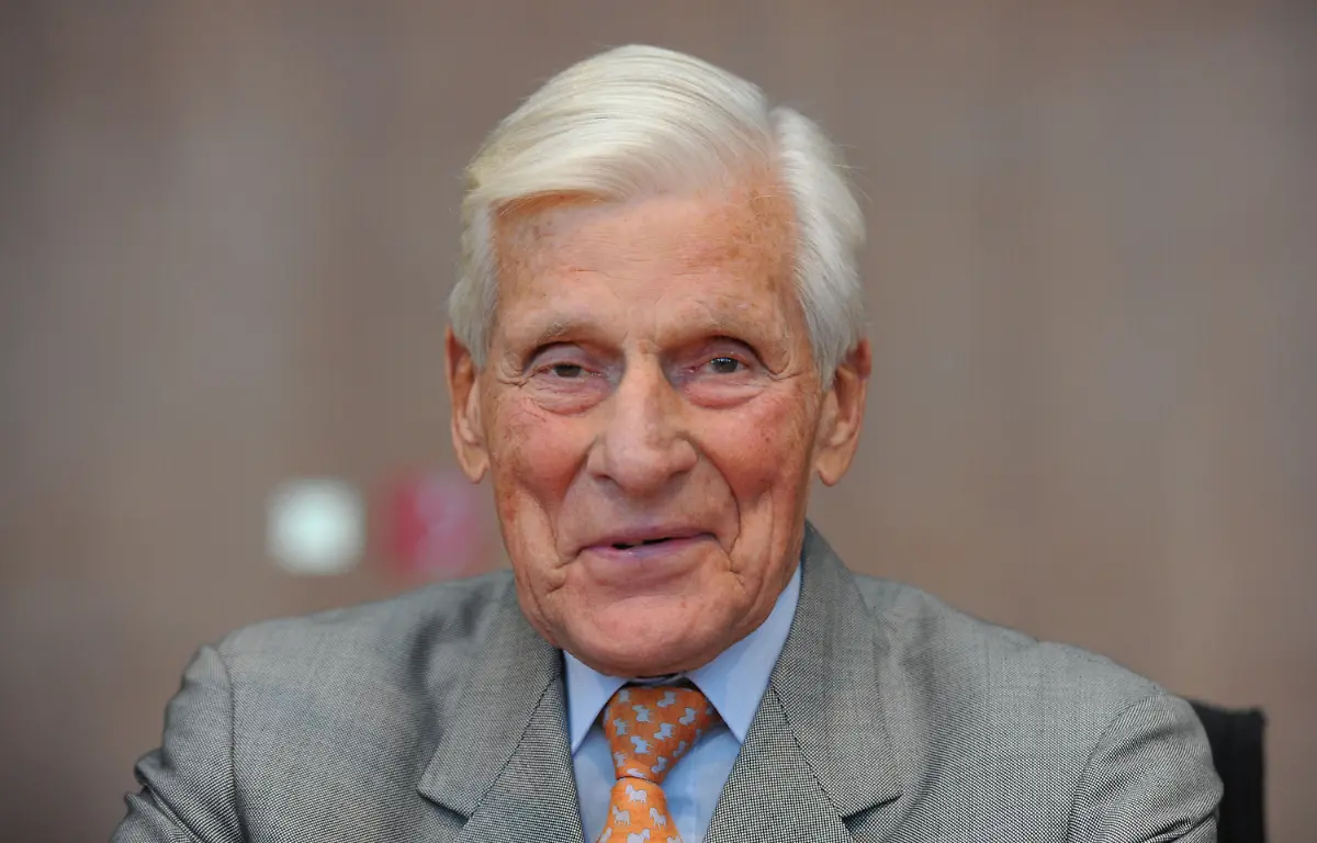 0032e53d7e9b4f0eb24df8b0ec571511