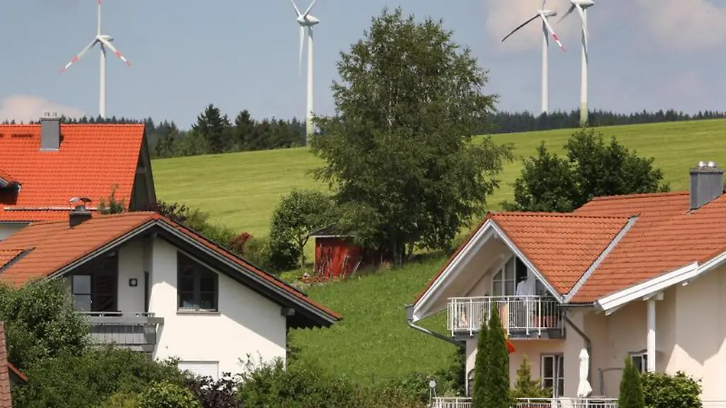 Fuer-Hausbesitzer-ist-eine-Wohngebaeudeversicherung-kaum-verzichtbar-Bei-den-Anbietern-gibt-es-jedoch-einige-Unterschiede