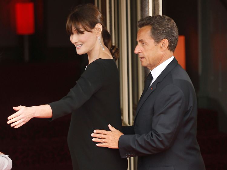 Auch die französische Elite beteiligt sich am Bevölkerungswachstum: Carla Bruni und Nicolas Sarkozy erwarten Nachwuchs.