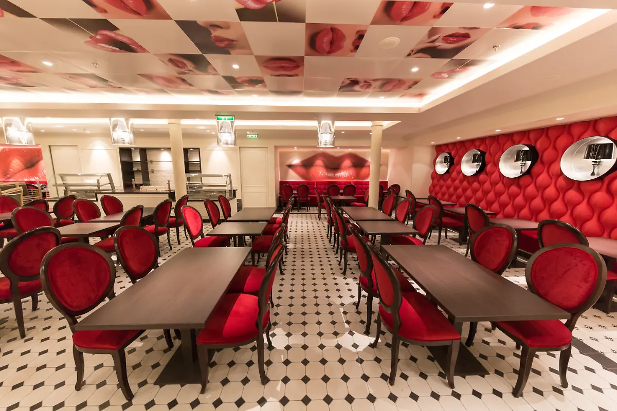 Restaurant-French-Kiss