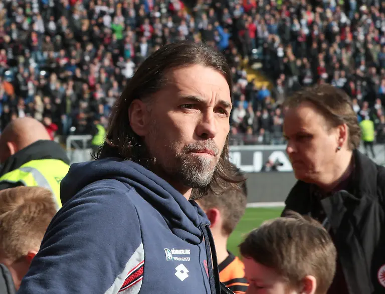 50c8798f8f7ba77a8564f7bf4a244d83