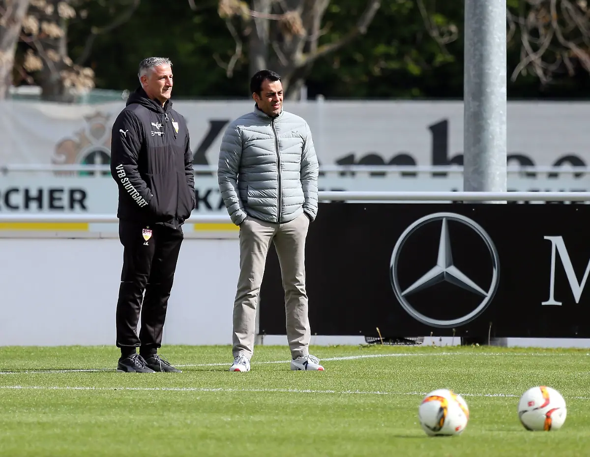 c1c9ebd438cbe24fa6356e651ee7875b