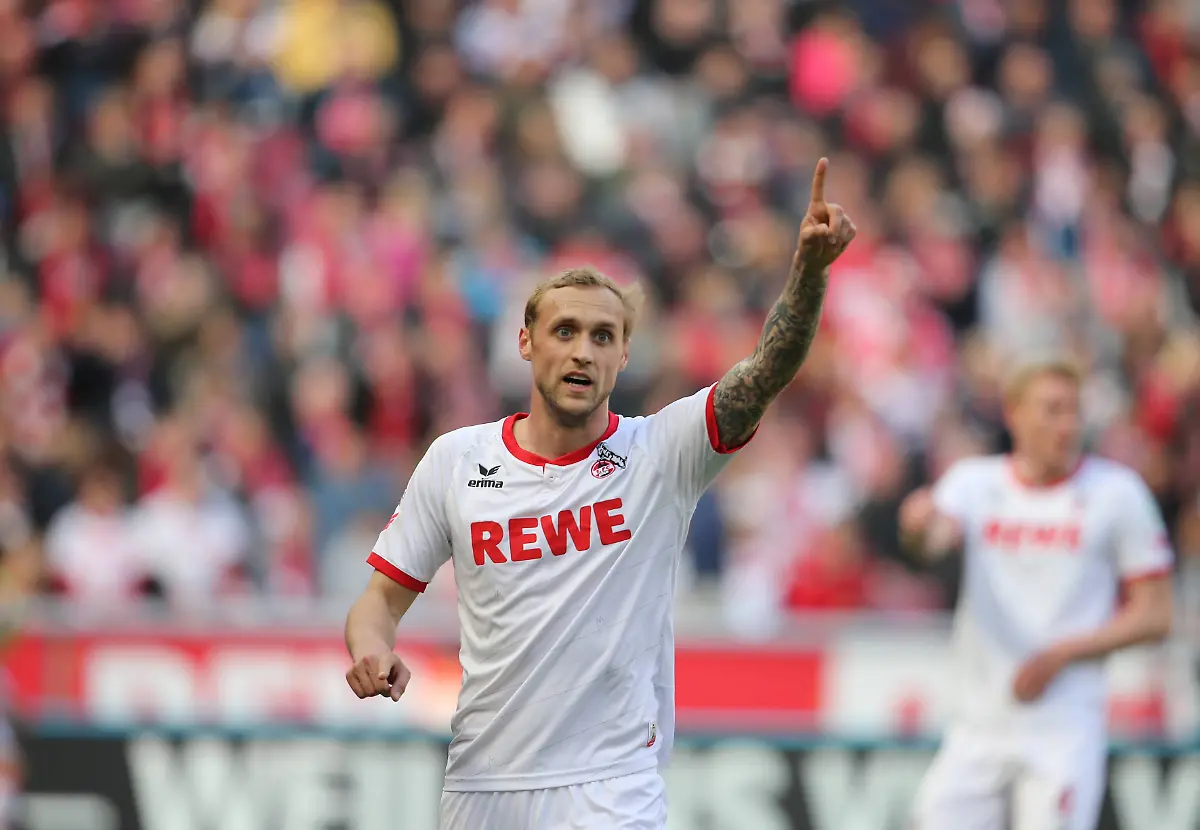 506e1a02f5eef29d52f44d67796b3aea