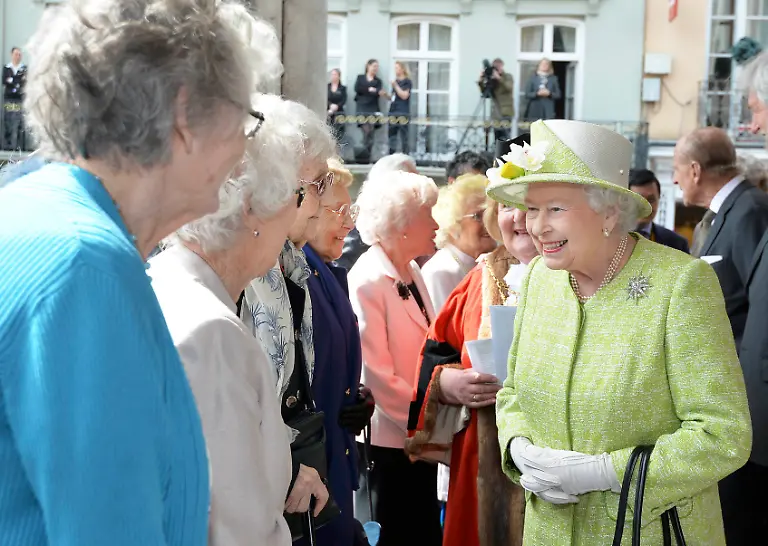 0a71f8fab82b706843fca39f18e0bd79