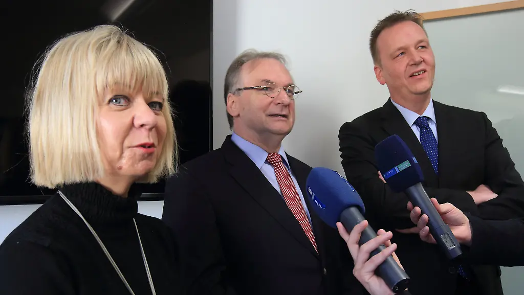 4e6a52f641c59afbdd9ac126db1947b9