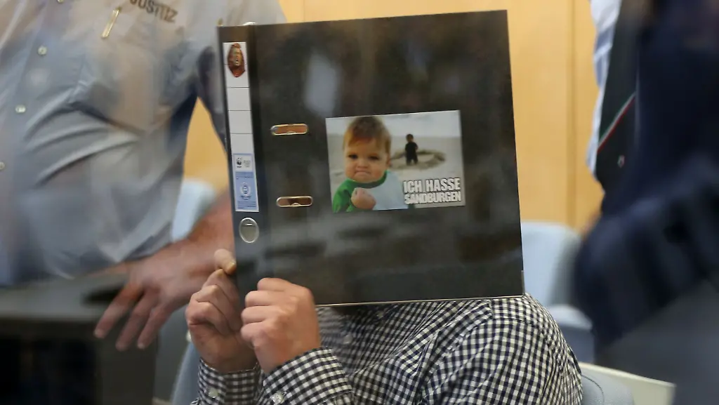 8ab10fc95f98aa92ad2cad99a91effeb