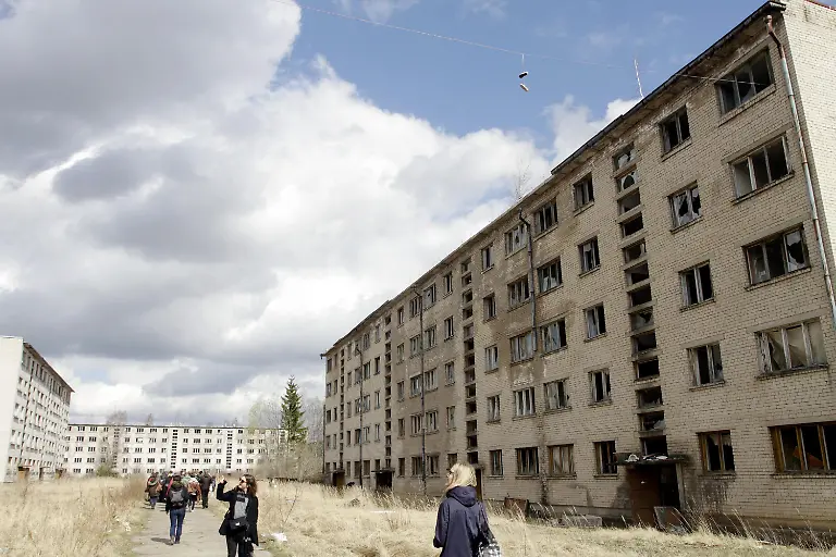 7c92819eba21c94c3a92ea15c28894c0