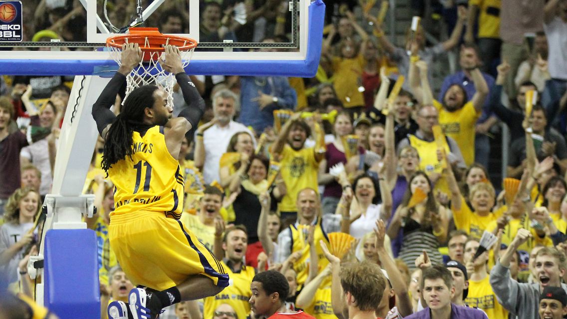 Krachender Dunking: Julius Jenkings war mit 23 Punkten Mann der Partie.