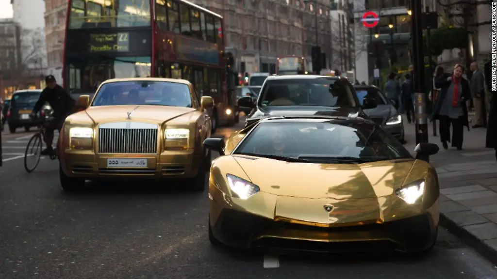 Gold-Car-1