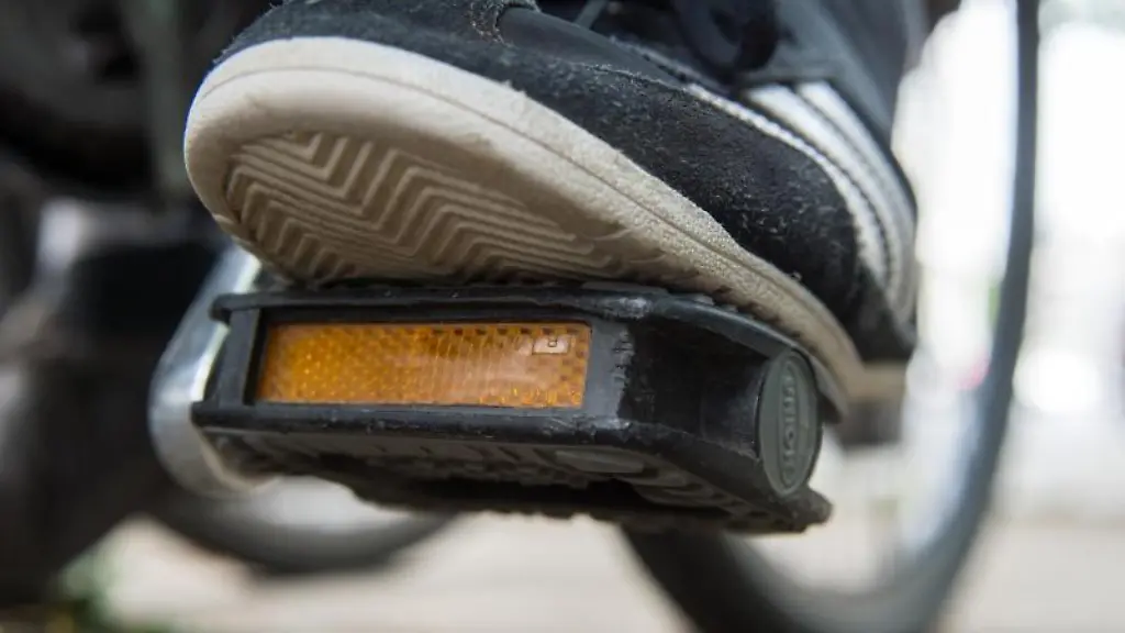 Sicher-ist-sicher-Reflektoren-an-der-Pedale-sind-Pflicht-Daher-sollten-auch-sie-beim-Fruehjahrscheck-ueberprueft-werden