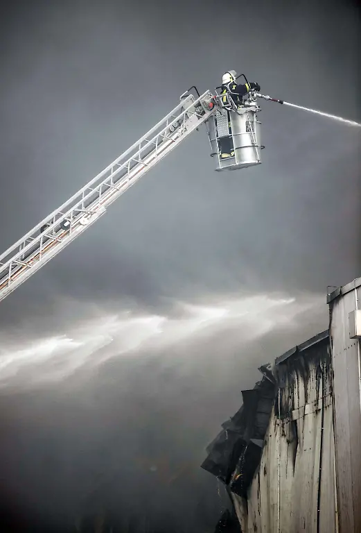 06f8983613cf5ba0de48cb083b5d998b