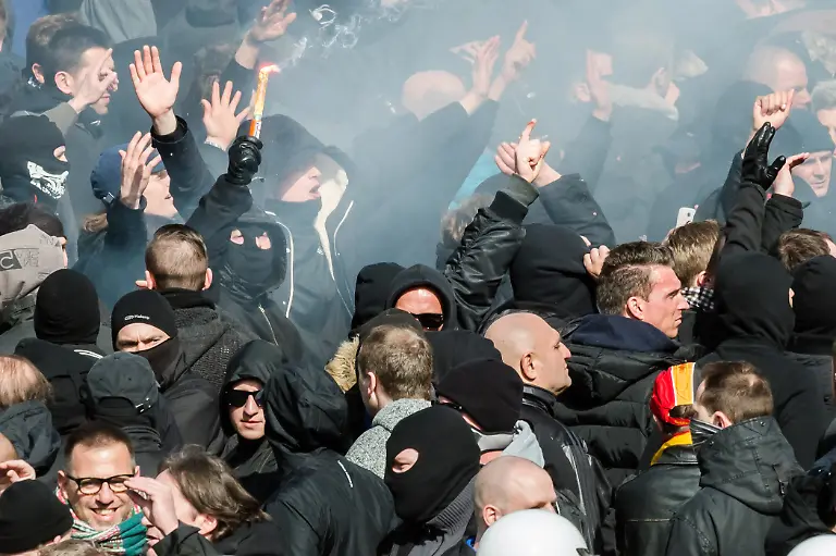 396f2fb3fdf02c2a71a43d04080d9cb8