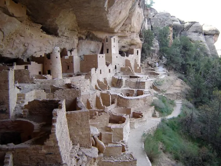 Mesa-Verde-von-der-Seite