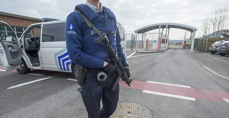 46bf1fd9e930d7df5455df4e9e21019a