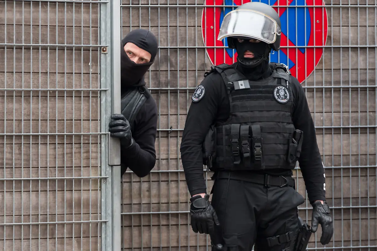 98a1193705c6f781e5493c92501ede8b