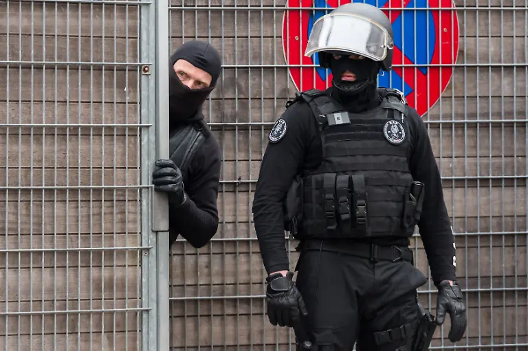 98a1193705c6f781e5493c92501ede8b