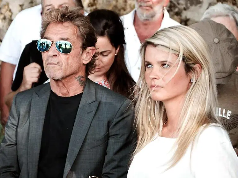 Peter-Maffay-zeigt-Hendrikje-Balsmeyer-und-zahlreichen-Fans-seine-Geburtsstadt-Brasov-in-Rumaenien