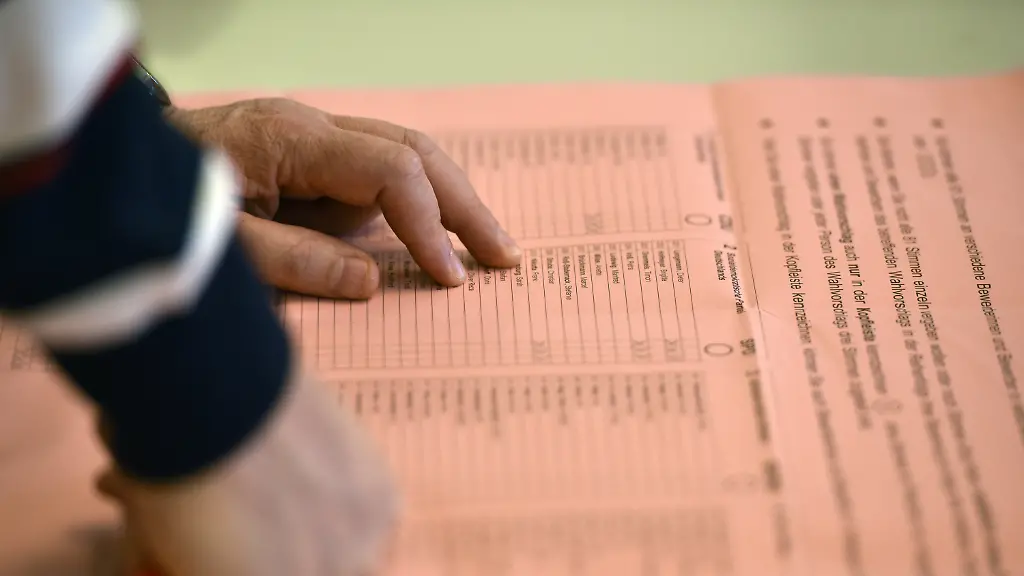 28313d8e601d5d892684eb34c360615f