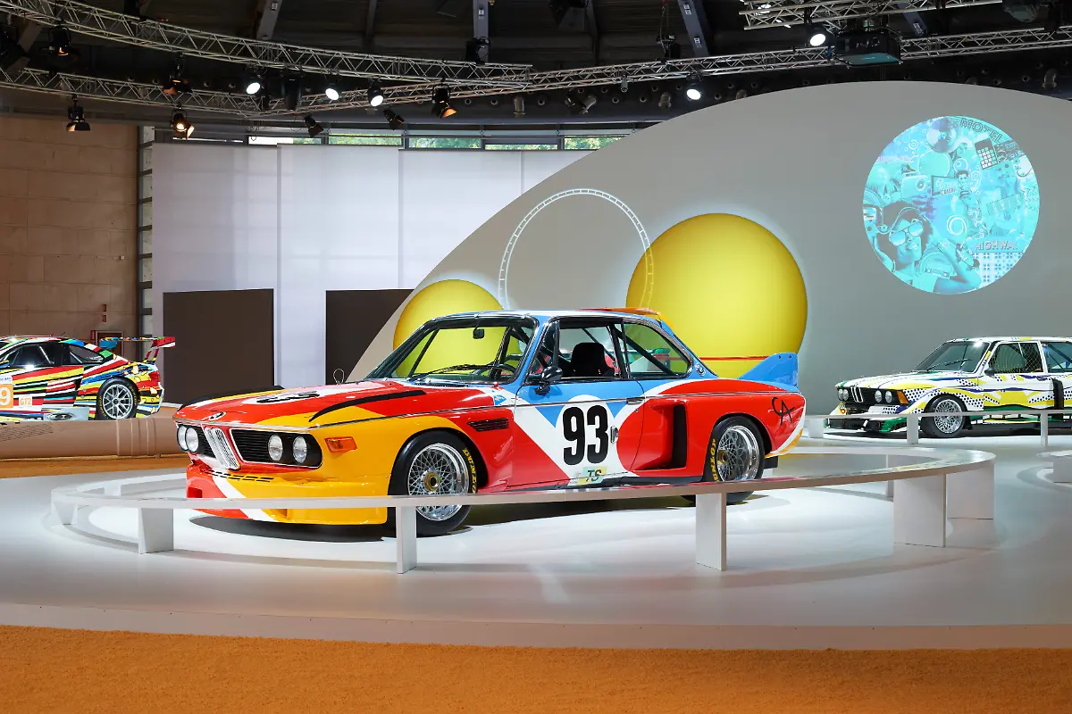 P90185157-highRes-the-bmw-art-car-by-a