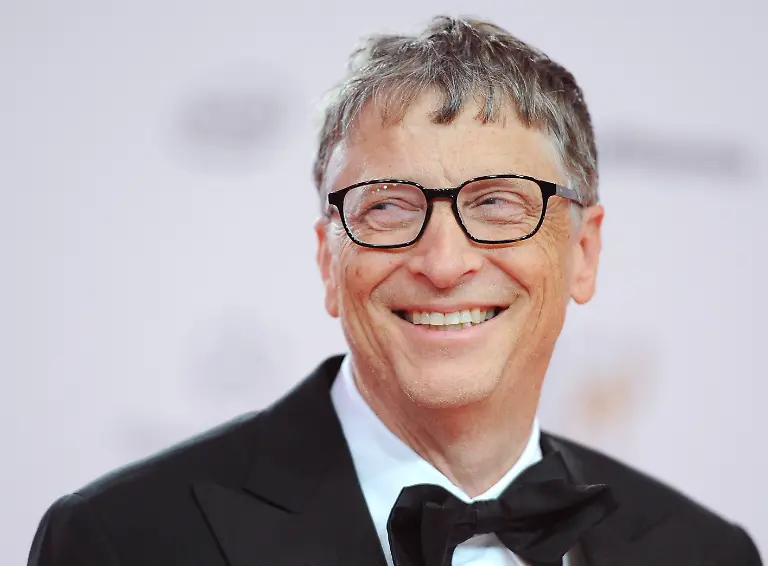 Hat-gut-lachen-Microsoft-Gruender-Bill-Gates-60-ist-mit-einem-Vermoegen-von-75-Milliarden-Dollar-immer-noch-die-unangefochtene-Nummer-eins