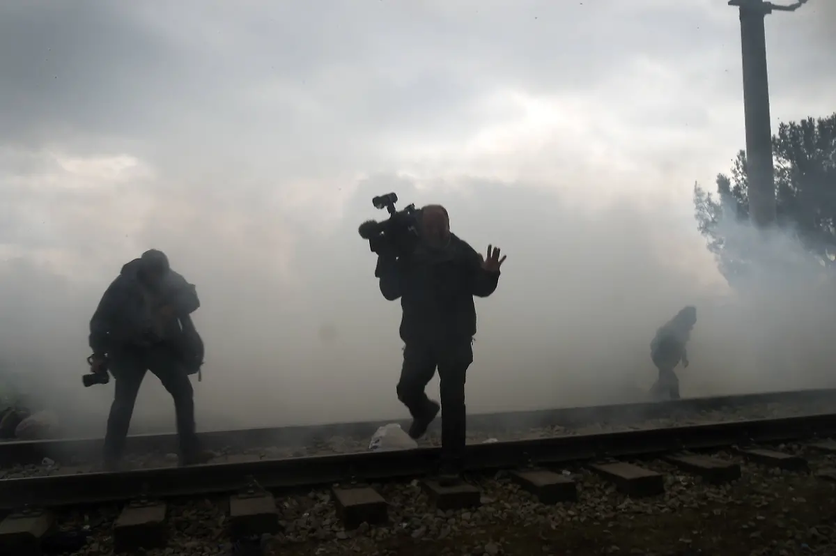 e5d8c67319e54b1d9d45e4a8d0b2003e