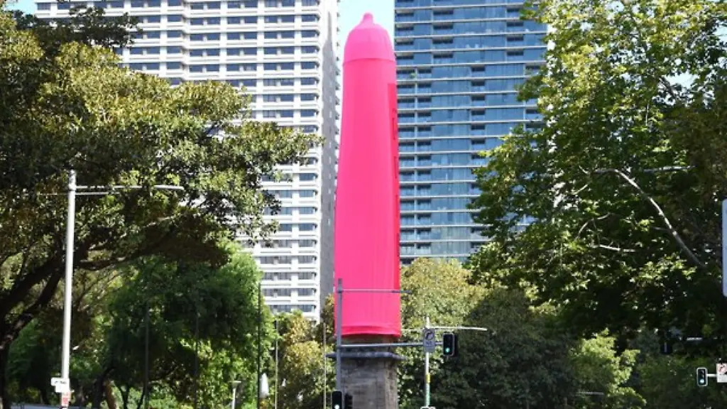 Die-Organisation-ACON-wirbt-mit-einem-auffaelligen-Statement-fuer-Safer-Sex