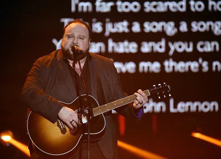 63e24fb58ac5655cd22ba07e2c17a4e6