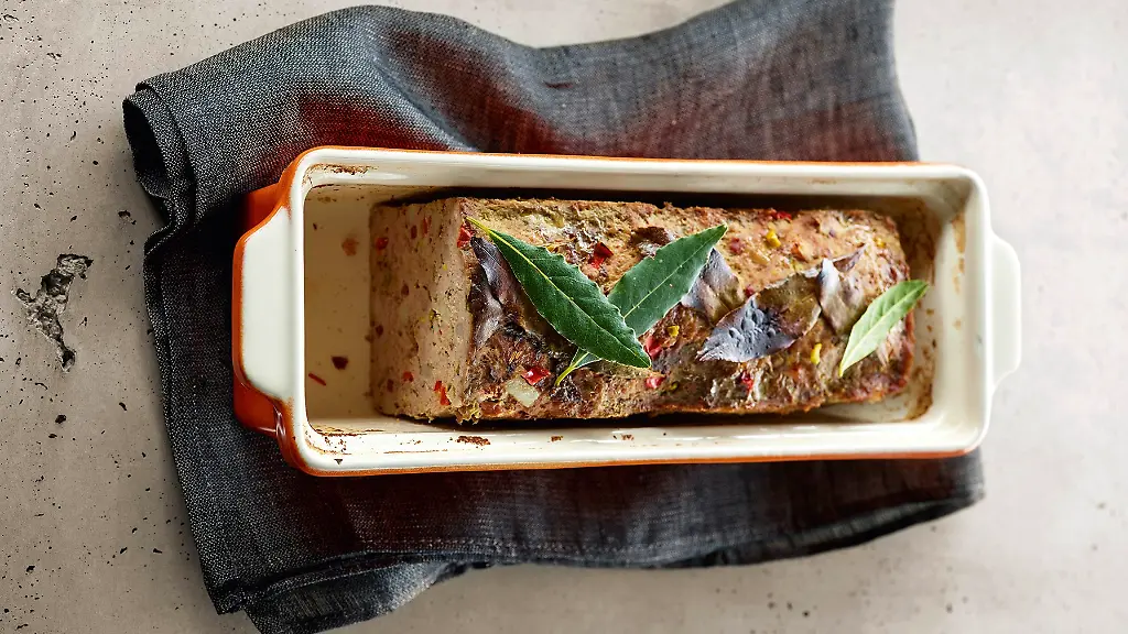 Kalbfleischterrine-mit-Pistazien