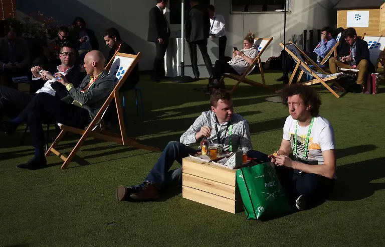 8f53cb71f67146ec9c6a66a976c8499d