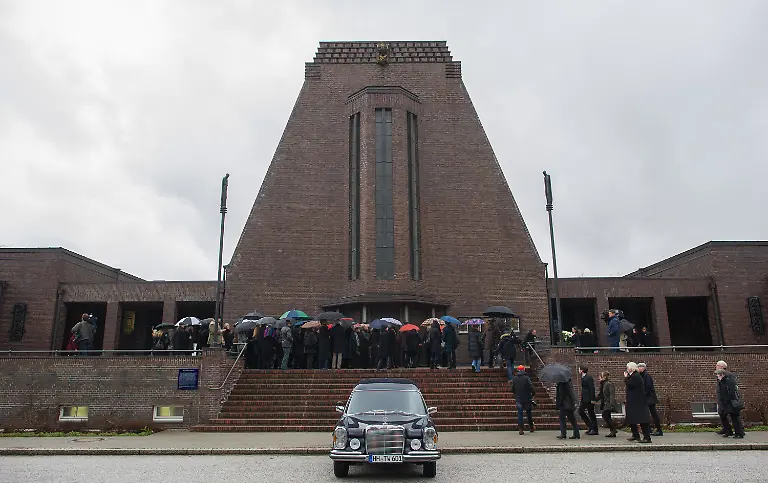 4d378b94b53aaca1513988782b7ef75e