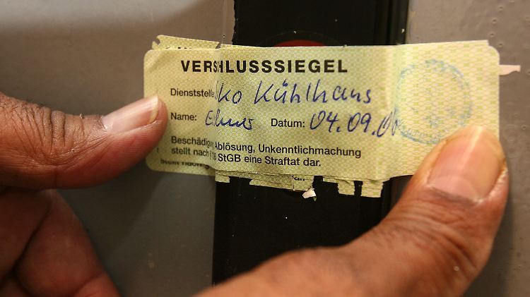 Lebensmittelskandal_Verschlusssiegel Kühlhaus.jpg