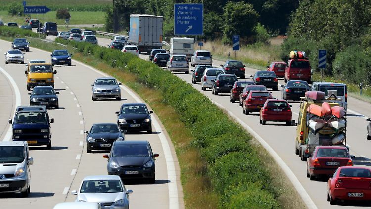 Angebot und Nachfrage: Zu Pfingsten holen besonders viele Bundesbürger den Wagen aus der Garage.
