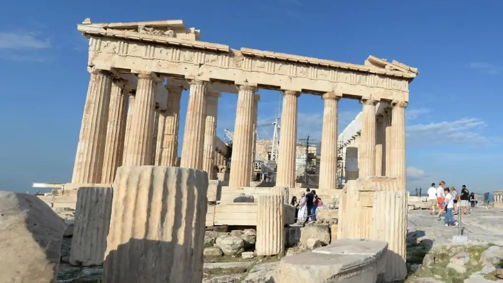 Anziehungspunkt-Akropolis-Etwas-mehr-Urlauber-aus-Deutschland-als-im-Vorjahr-haben-fuer-2016-einen-Urlaub-in-Griechenland-gebucht