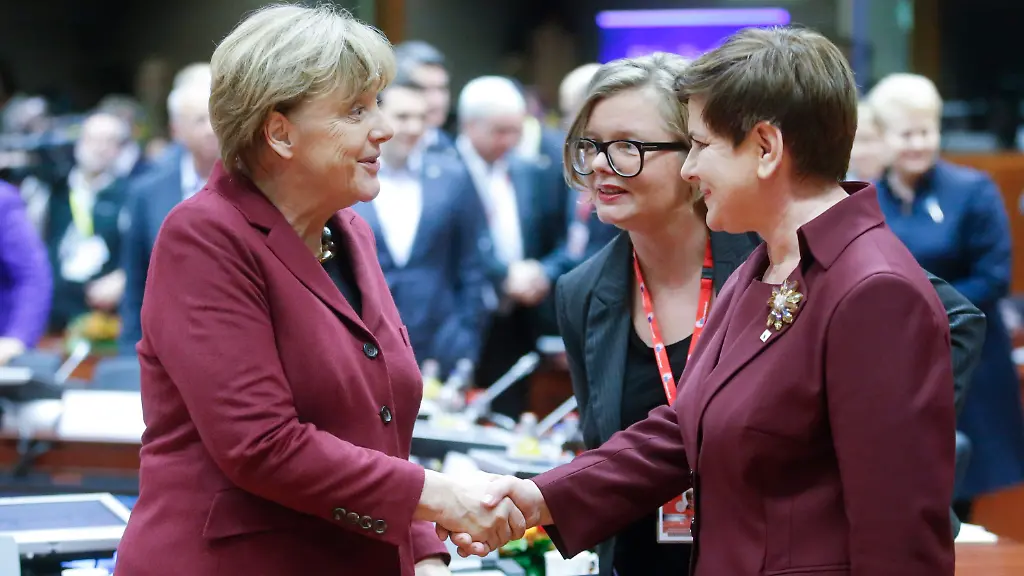 f4892f1fa2b4827ff243a0e8241fdc9e