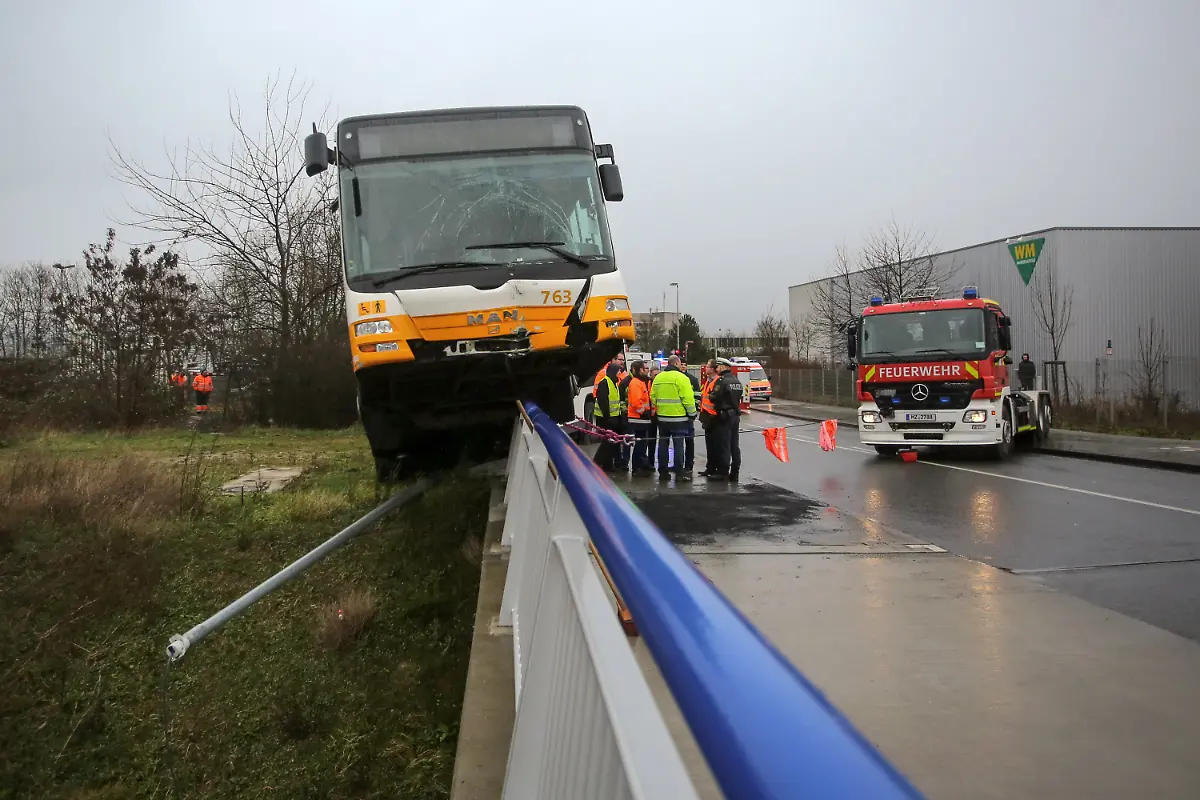 5e7c79e4c6d448aa97871bdb1070cc68