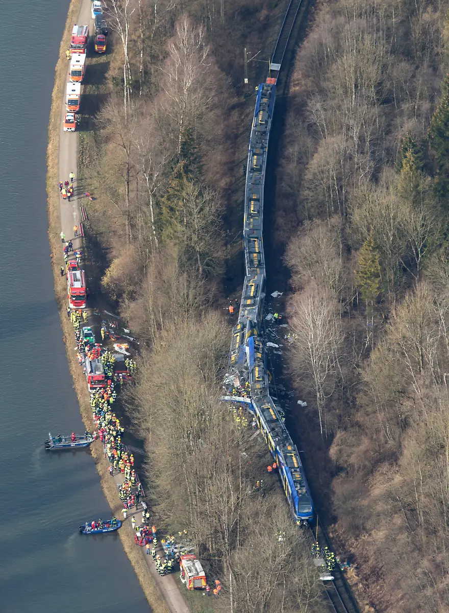 02395be19dc5757c79b0ddbab8f25f59