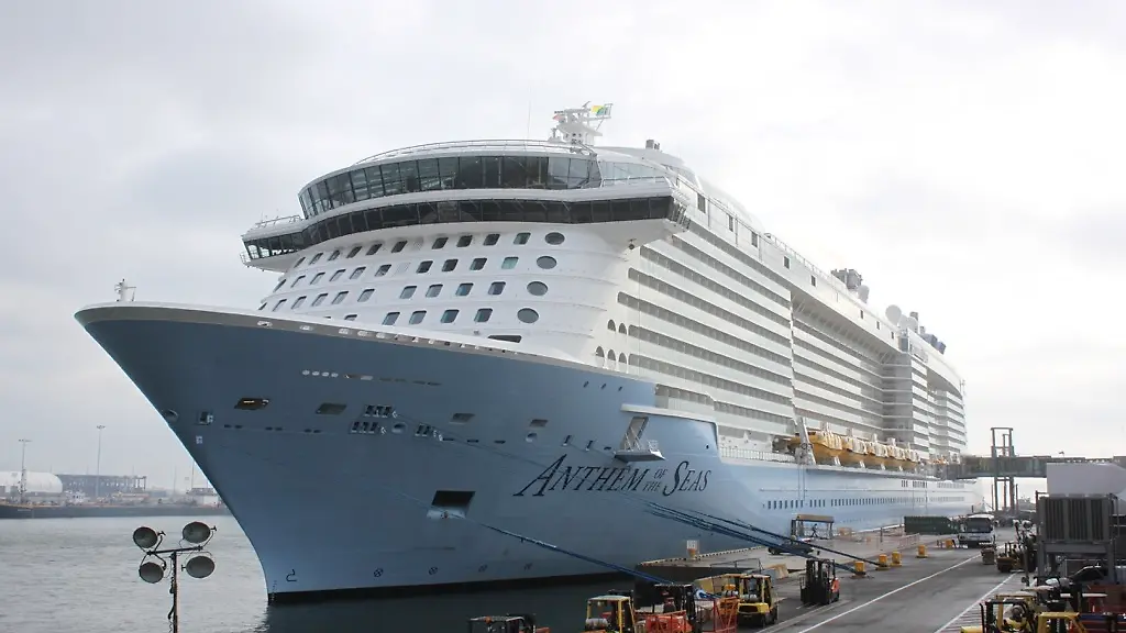 Die-Passagiere-sind-wieder-auf-dem-Weg-nach-Hause