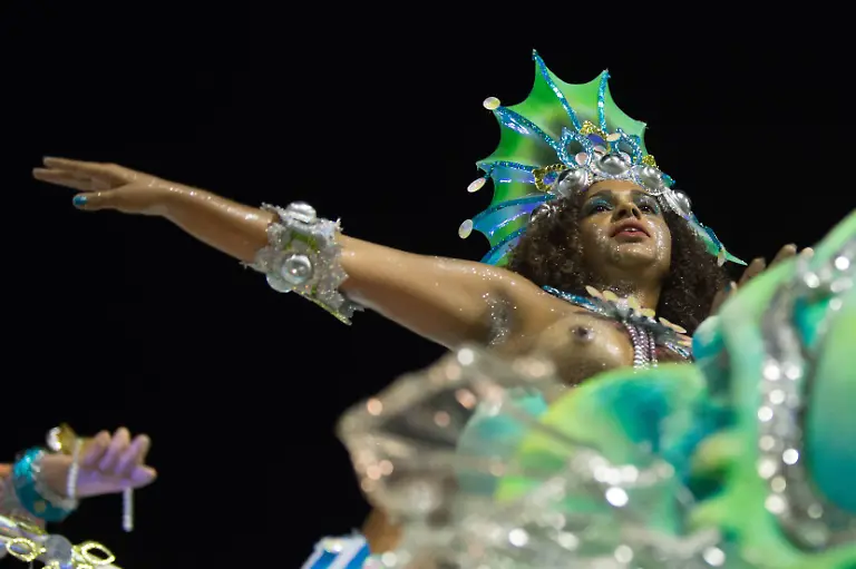 8b6e28b73b3409ca6a7e97f33deefbda