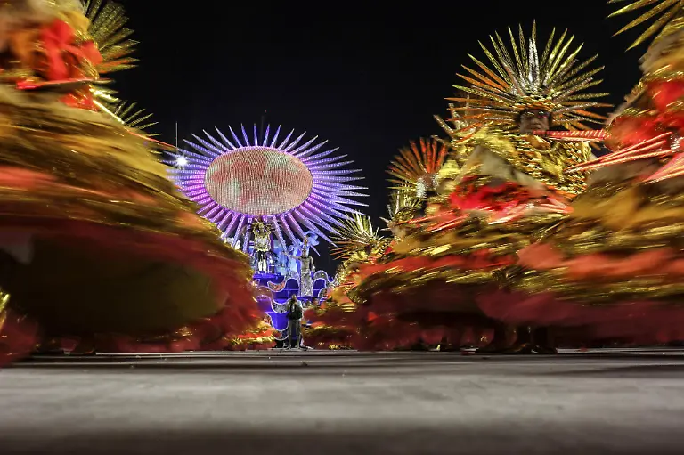 22a9c9b276b0ed1a7f0b7cf19dfdf57a