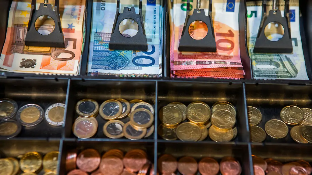 Koennten-Geldwaesche-Schwarzarbeit-und-Terrorfinanzierung-ohne-Bargeld-ausgerottet-werden-Die-Bundesregierung-sagt-ja